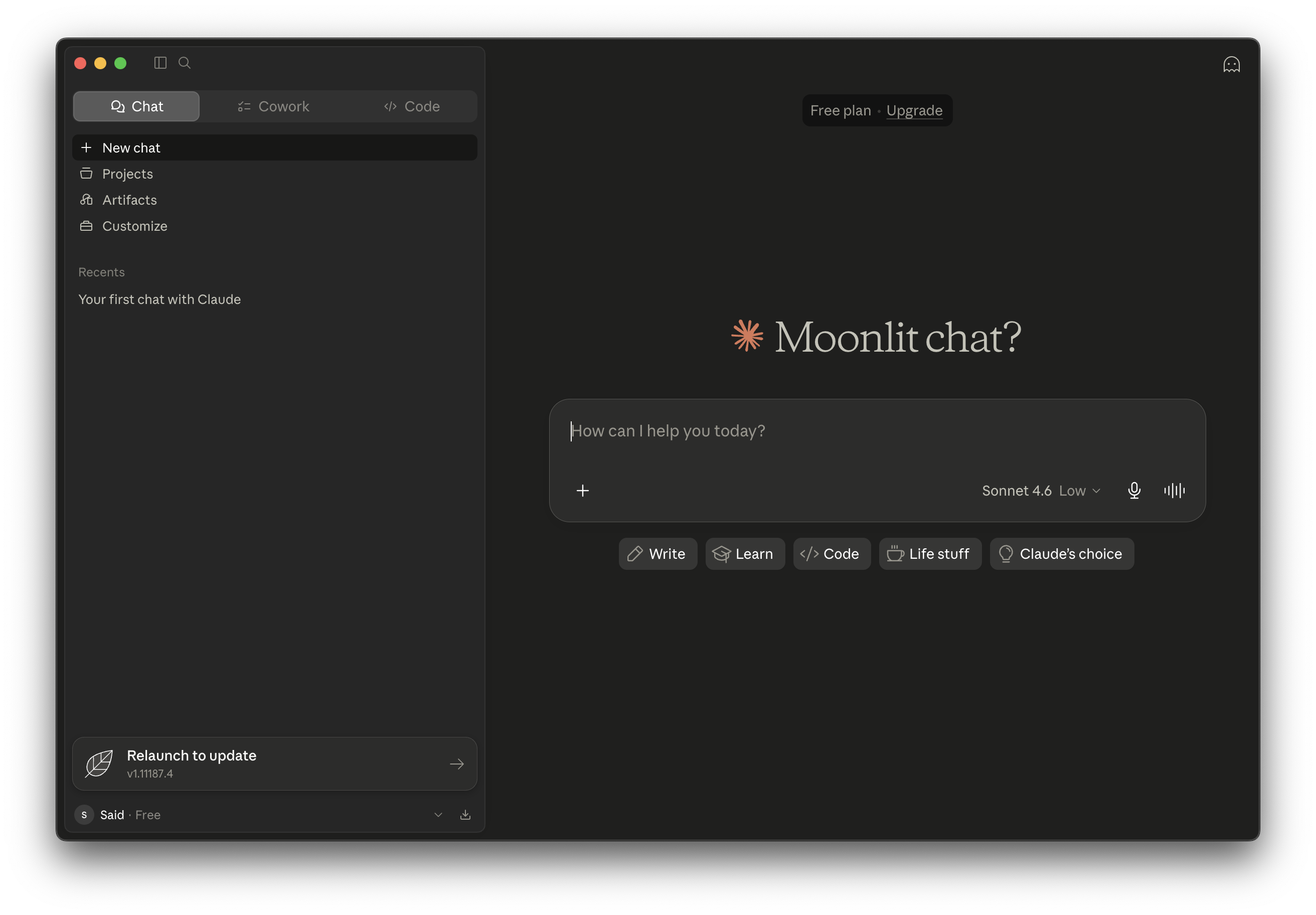 Claude Desktop app open on a fresh chat screen
